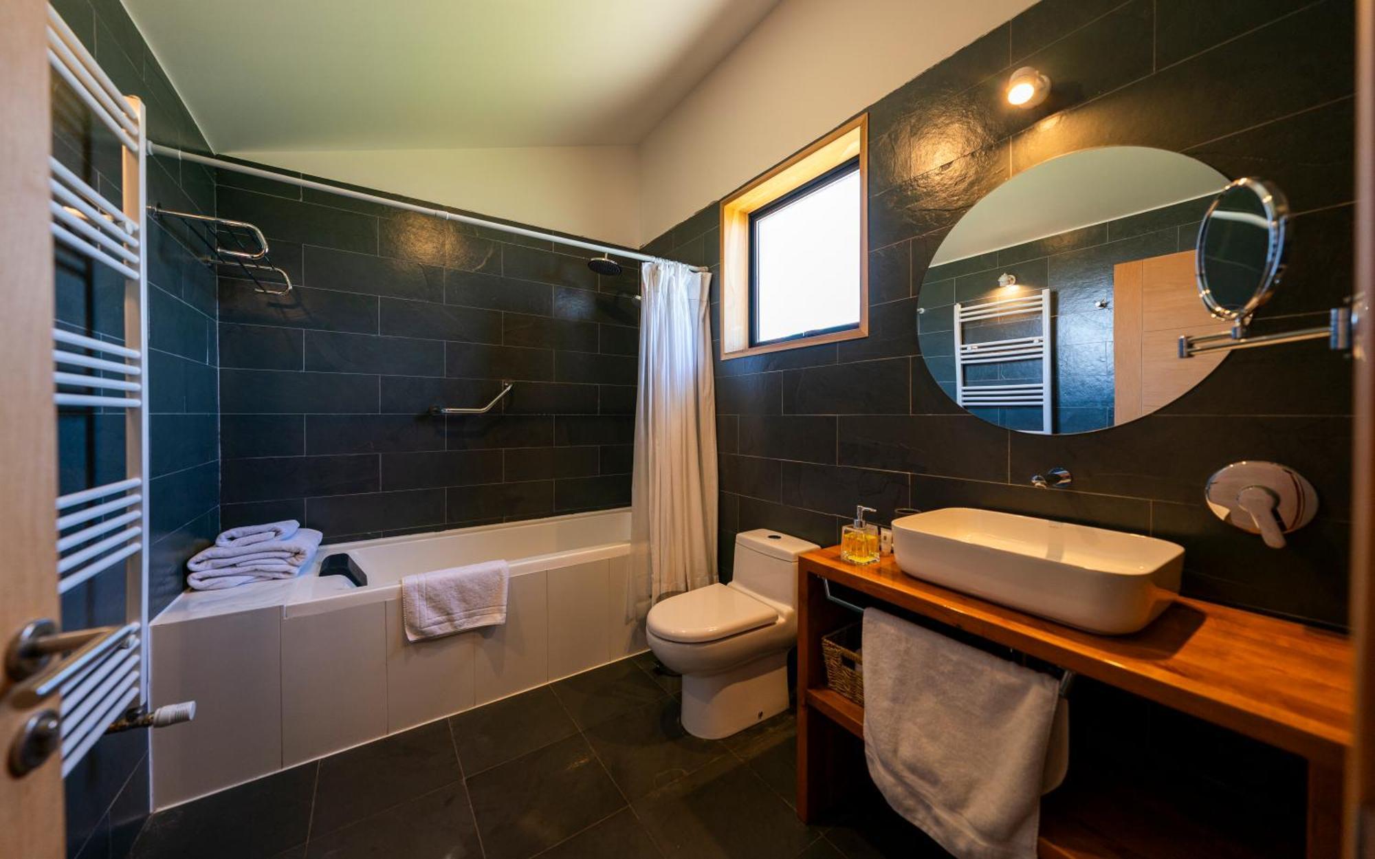 Line Hotel Patagonia Puerto Natales Exterior photo